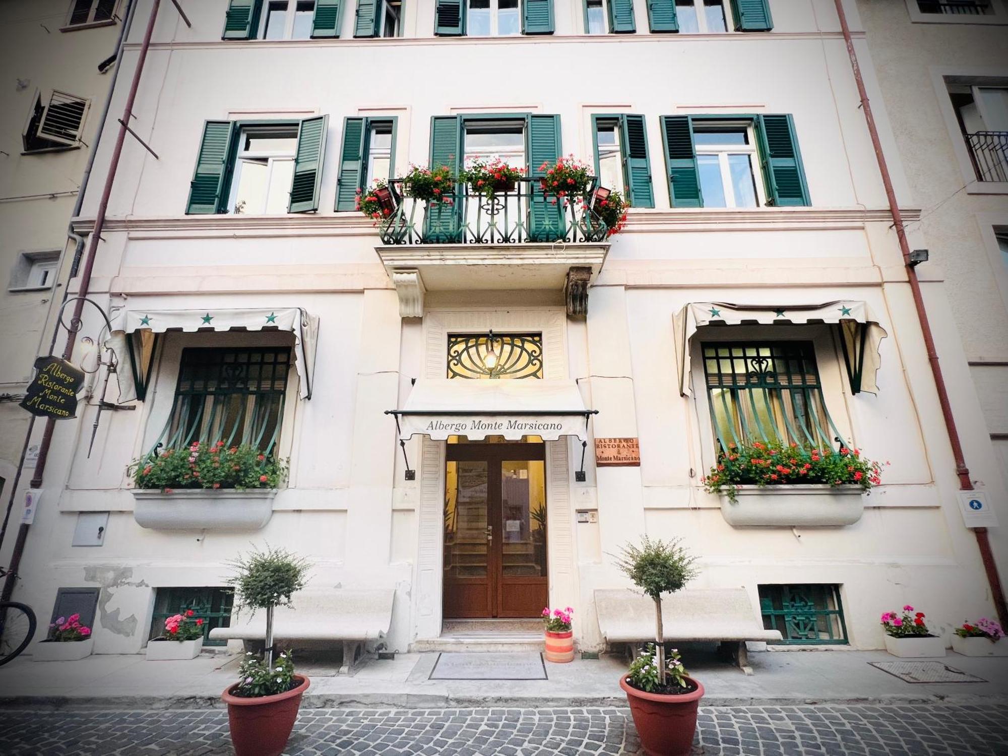 Monte Marsicano Hotel Pescasseroli Exterior foto